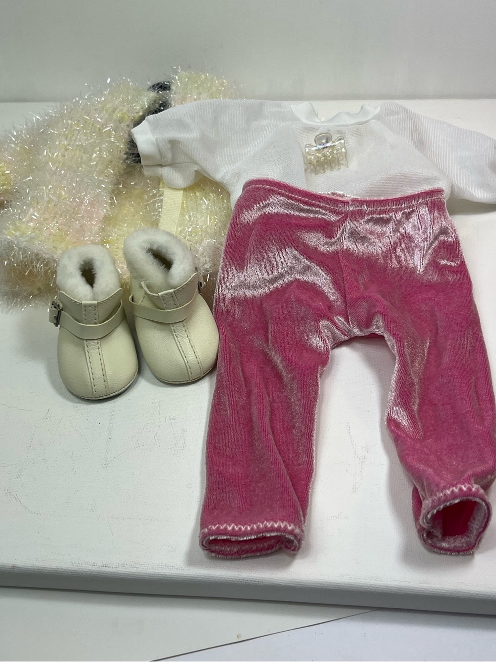 VTG American Girl Doll 1998 Snowball Sweater Leggings Boots Top Outfit READ